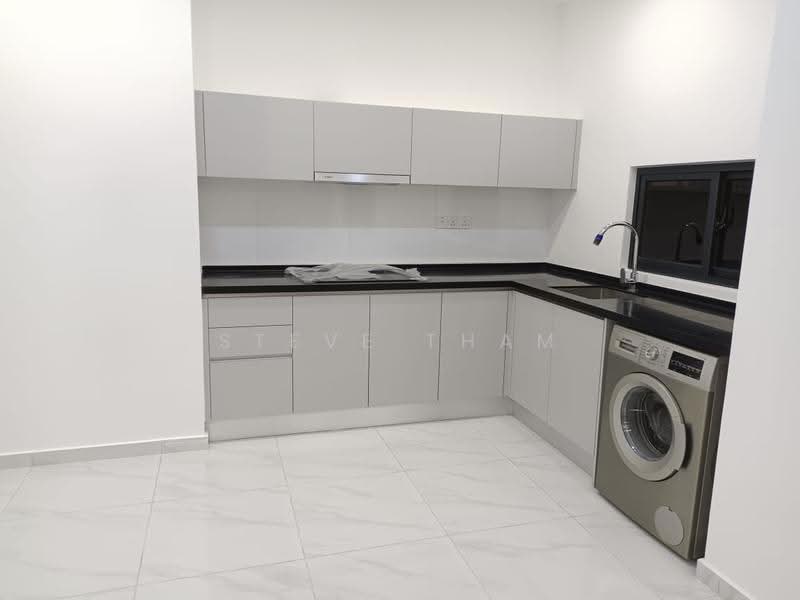 Kediaman Servis untuk Disewa di Equine Residence - Steve Tham - Kitchen - PropertyGuru.com.my