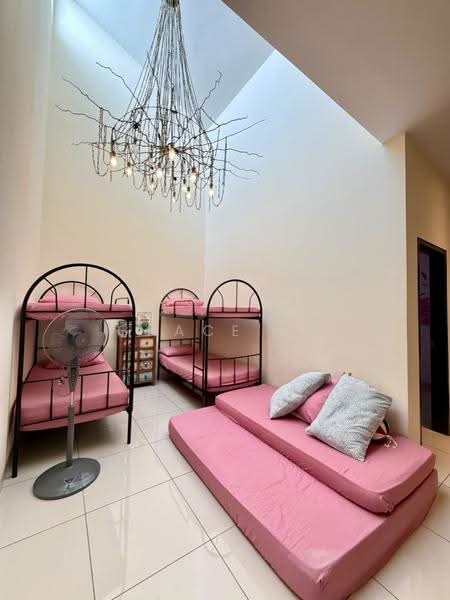 2-storey Terraced House for Sale in Taman Glenmarie (Johor Bahru) - Grace Ng - Bedroom - PropertyGuru.com.my