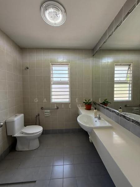 Cluster House for Sale in Sunway Alam Suria (Shah Alam) - Gabrielle Liew - Bathroom - PropertyGuru.com.my