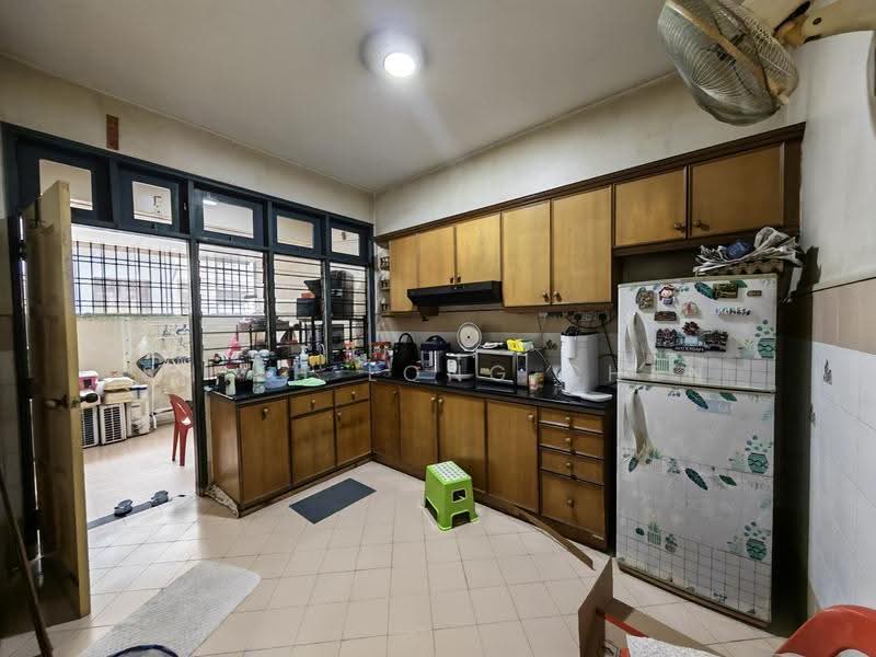 2-storey Terraced House for Sale in Taman Desa Cemerlang (Ulu Tiram) - Shieh Long Chen - Kitchen - PropertyGuru.com.my