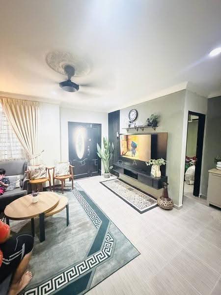 Rumah Teres 1.5-Tingkat untuk Dijual di Seksyen 7 (Kota Damansara) - Abdul Qadir - Living Room - PropertyGuru.com.my