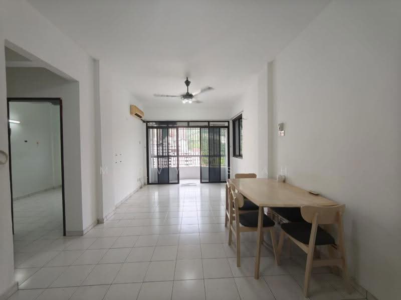 Pangsapuri untuk Dijual di Greenlane Heights Block B - Mervyn Seah - Living Room - PropertyGuru.com.my