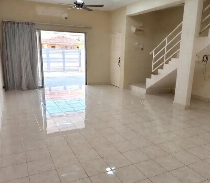 Rumah Teres 2-Tingkat untuk Dijual di Taman Putra Prima (Puchong) - Wa Wa Liew - Living Room - PropertyGuru.com.my