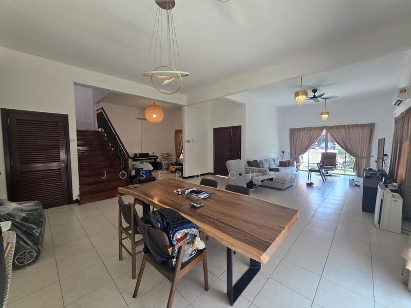Rumah Berkembar untuk Dijual di Setia Eco Park (Setia Alam) - Joseph Chan - Living Room - PropertyGuru.com.my