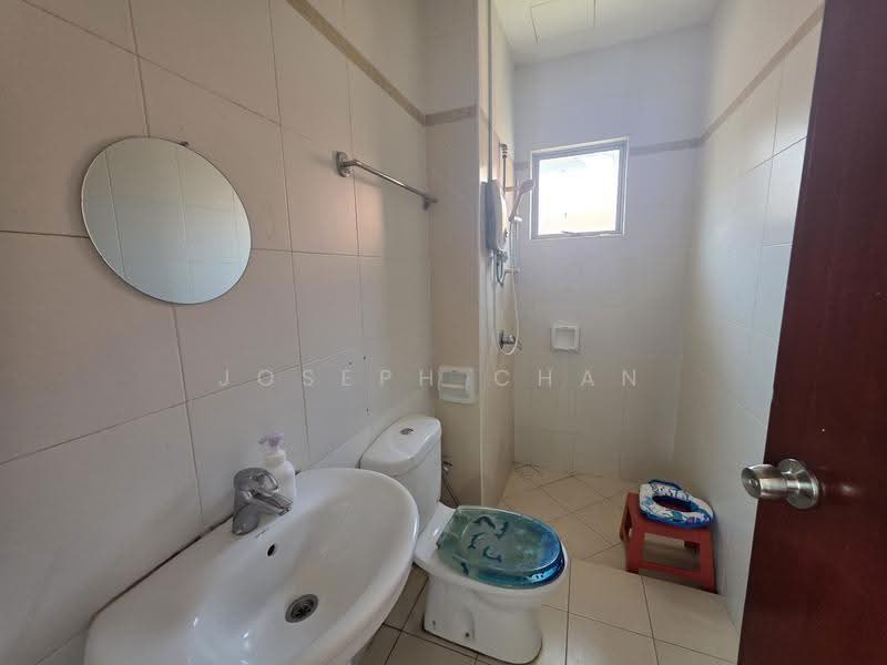 Rumah Berkembar untuk Dijual di Setia Eco Park (Setia Alam) - Joseph Chan - Bathroom - PropertyGuru.com.my