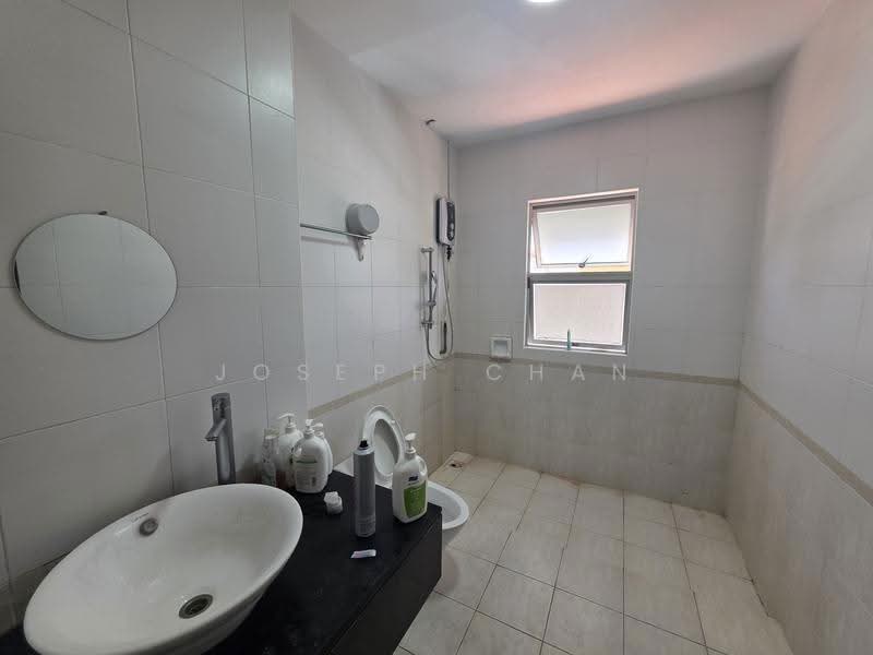 Rumah Berkembar untuk Dijual di Setia Eco Park (Setia Alam) - Joseph Chan - Bathroom - PropertyGuru.com.my
