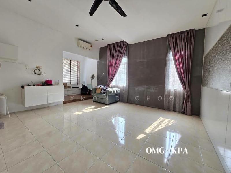 Semi-Detached House for Sale in Taman Alam Nyata (Kapar) - Raymond Choo - Living Room - PropertyGuru.com.my