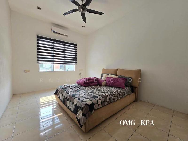 Semi-Detached House for Sale in Taman Alam Nyata (Kapar) - Raymond Choo - Bedroom - PropertyGuru.com.my