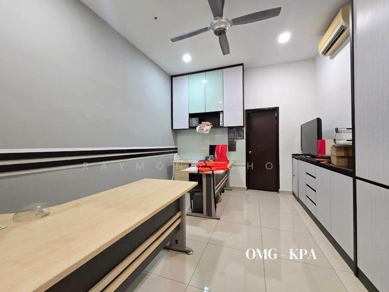 Semi-Detached House for Sale in Taman Alam Nyata (Kapar) - Raymond Choo - Study - PropertyGuru.com.my