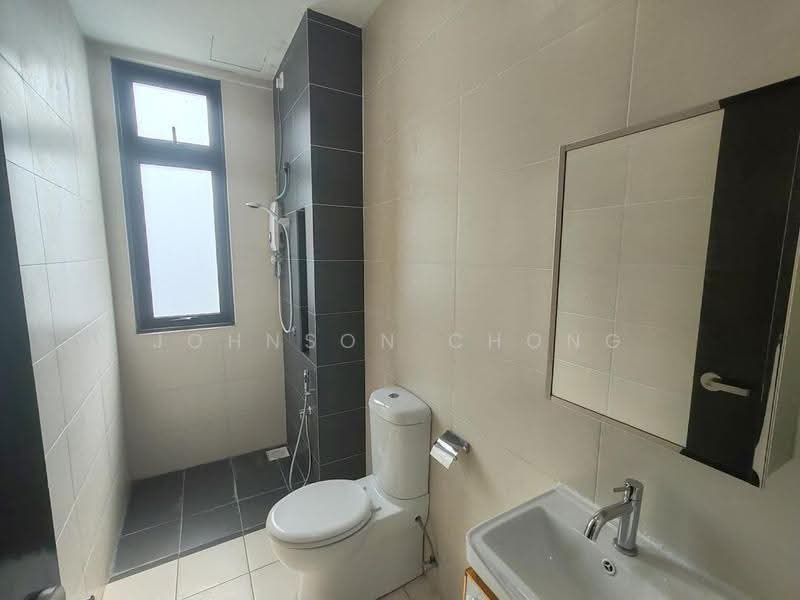 Service Residence for Sale at 8Scape Residence @ Sutera - Johnson Chong - Bathroom - PropertyGuru.com.my