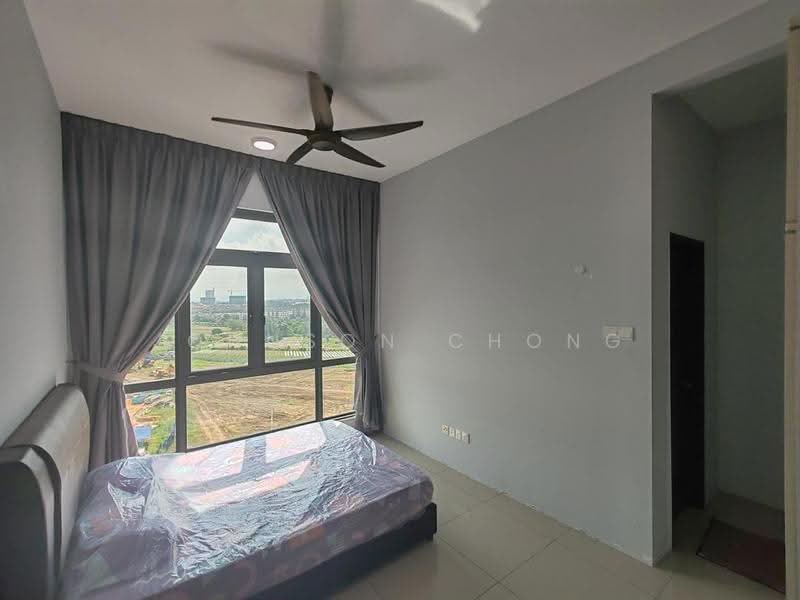 Service Residence for Sale at 8Scape Residence @ Sutera - Johnson Chong - Bedroom - PropertyGuru.com.my