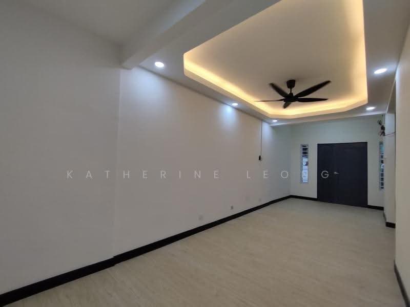 2-storey Terraced House for Sale in Rawang (Selangor) - Katherine Leong - Living Room - PropertyGuru.com.my