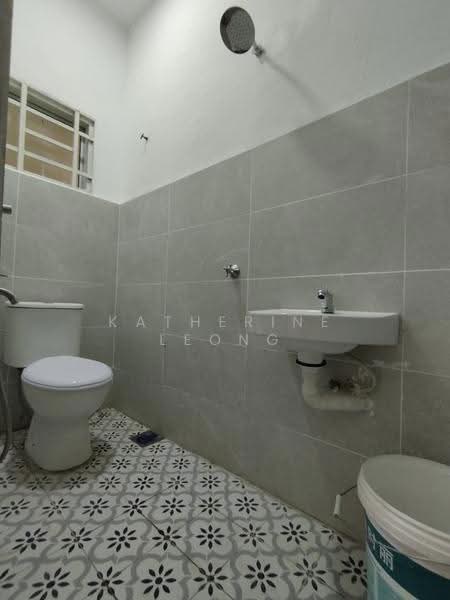 2-storey Terraced House for Sale in Rawang (Selangor) - Katherine Leong - Bathroom - PropertyGuru.com.my