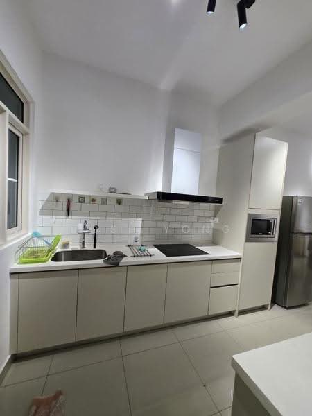Kediaman Servis untuk Disewa di East Parc @ Manjalara - Josh Yong - Kitchen - PropertyGuru.com.my