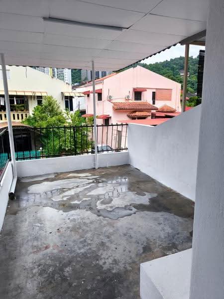 Rumah Teres 2-Tingkat untuk Dijual di Tanjung Tokong (Penang) - Alice Ooi - Balcony - PropertyGuru.com.my