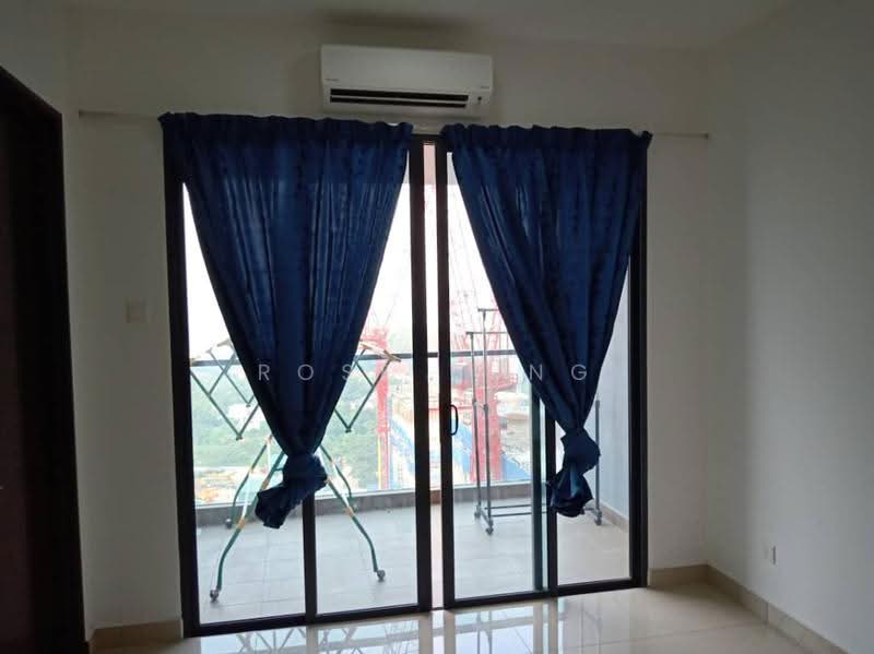 Kediaman Servis untuk Disewa di Symphony Tower (Menara Simfoni) - Rose Fung - Balcony - PropertyGuru.com.my
