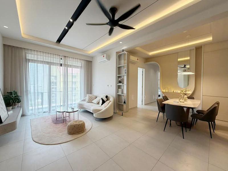 Kondominium untuk Dijual di ALTON SKYVILLAS - Allen Yeoh - Living Room - PropertyGuru.com.my