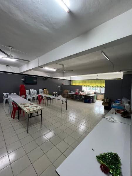 Shop / Office for Sale in Klang (Selangor) - Jason Tang - Interior - PropertyGuru.com.my