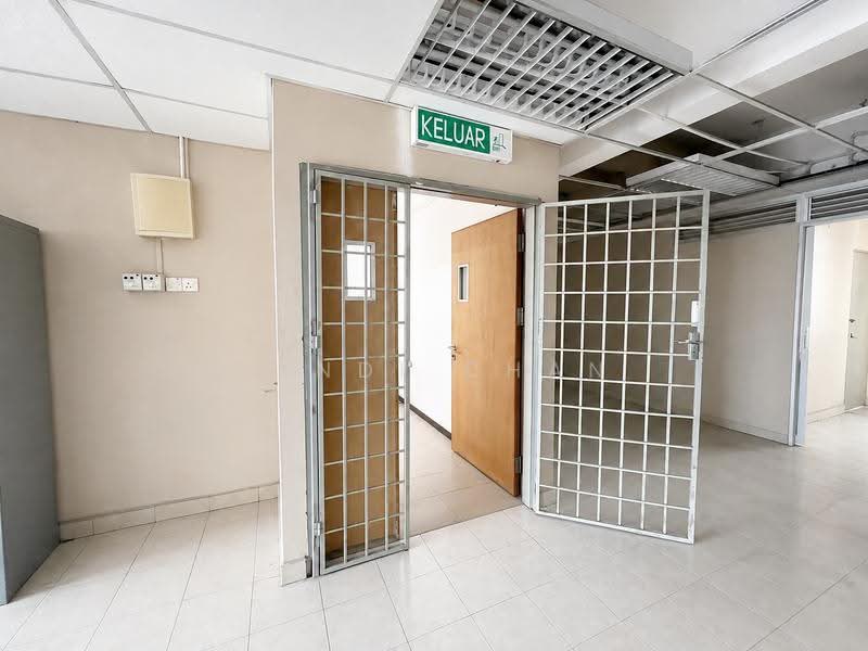 Shop / Office untuk Dijual di Perai (Penang) - Cyndi Chan - Entrance - PropertyGuru.com.my