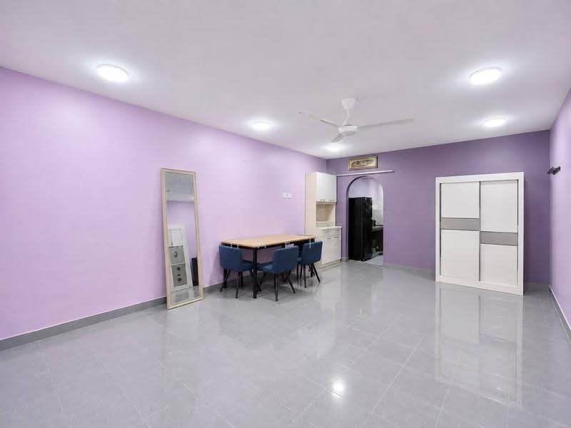 Rumah Teres 2-Tingkat untuk Dijual di Seksyen 17 (Shah Alam) - Mahafiz . - Living Room - PropertyGuru.com.my