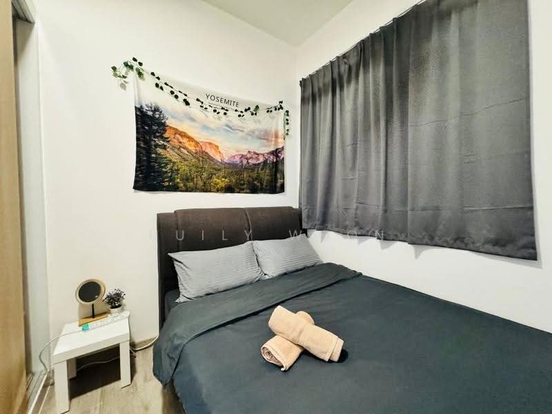 Kediaman Servis untuk Dijual di Southkey Mosaic - Huily Woon - Bedroom - PropertyGuru.com.my