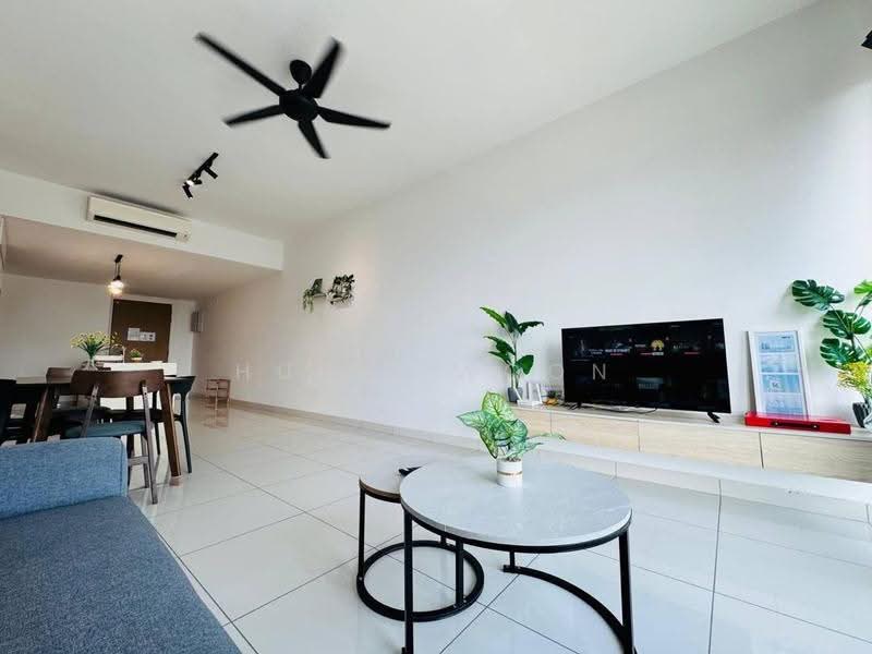 Kediaman Servis untuk Dijual di Southkey Mosaic - Huily Woon - Living Room - PropertyGuru.com.my