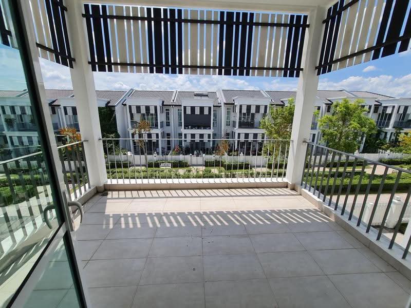2-storey Terraced House for Sale in Eco Majestic (Semenyih) - Mike Lim - Balcony - PropertyGuru.com.my