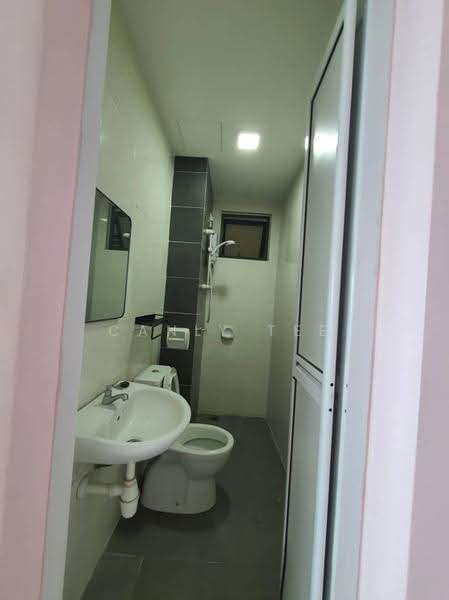 Kediaman Servis untuk Disewa di Maple Residences @ Bandar Bestari Klang - Canly Tee - Bathroom - PropertyGuru.com.my