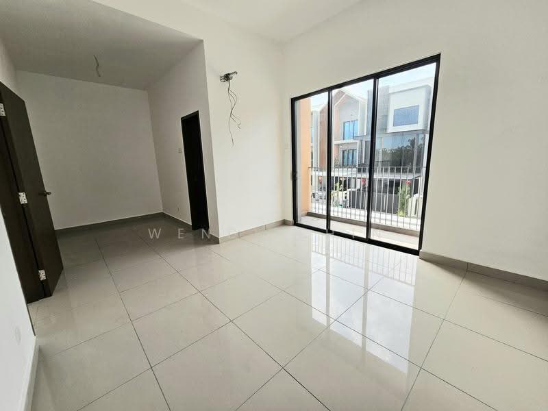 Rumah Teres 3-Tingkat untuk Dijual di Taman Putra Prima (Puchong) - Wendy Chin - PropertyGuru.com.my