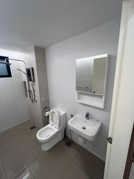 Kediaman Servis untuk Disewa di TRIO By Setia - Canly Tee - Bathroom - PropertyGuru.com.my