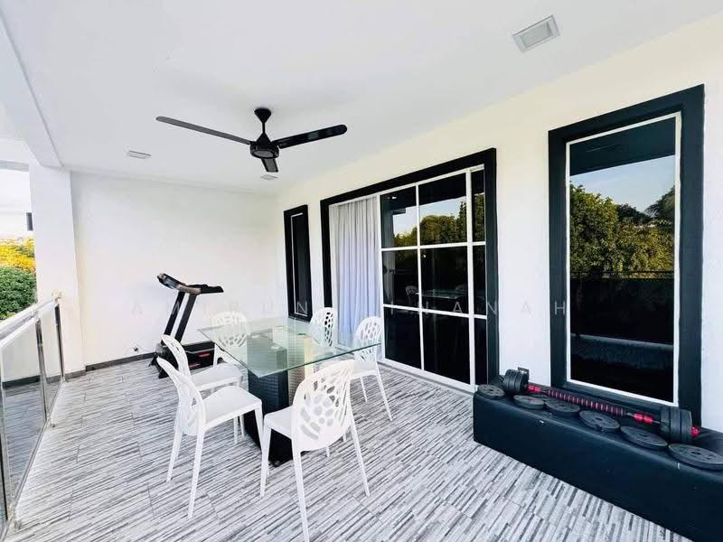 Rumah Teres 2-Tingkat untuk Dijual di Seksyen 7 (Shah Alam) - Amirun Kinanah - Balcony - PropertyGuru.com.my