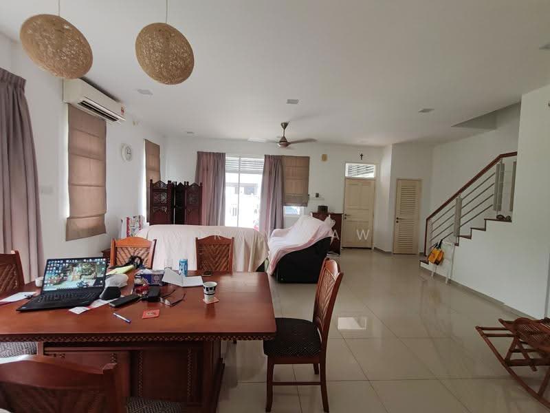 Semi-Detached House for Sale in Ayer Keroh (Melaka) - Harry Law - Living Room - PropertyGuru.com.my