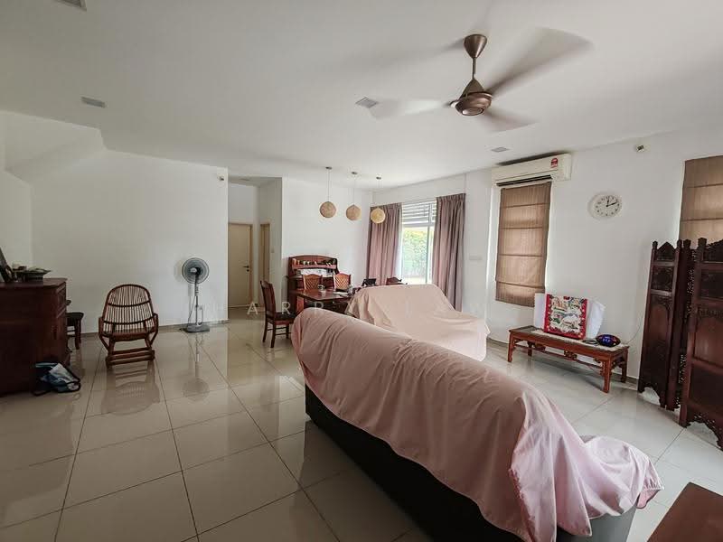 Semi-Detached House for Sale in Ayer Keroh (Melaka) - Harry Law - Living Room - PropertyGuru.com.my