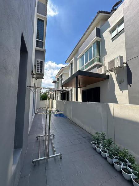 Rumah Berkembar untuk Dijual di Bandar Tasek Mutiara (Simpang Ampat) - May Ng - Exterior - PropertyGuru.com.my