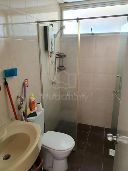 Kondominium untuk Disewa di Platinum Lake PV 20 - Luis Looi - Bathroom - PropertyGuru.com.my