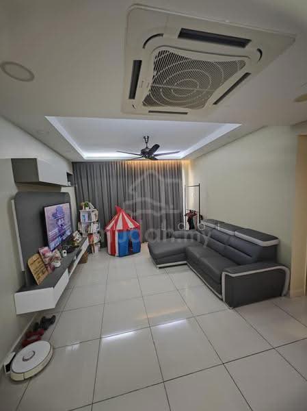 Kondominium untuk Disewa di Platinum Lake PV 20 - Luis Looi - Living Room - PropertyGuru.com.my