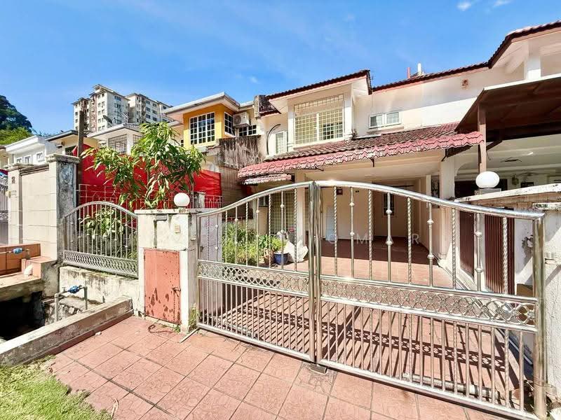 2-storey Terraced House for Sale in Ampang (Selangor) - Hazeman Omar - Exterior - PropertyGuru.com.my