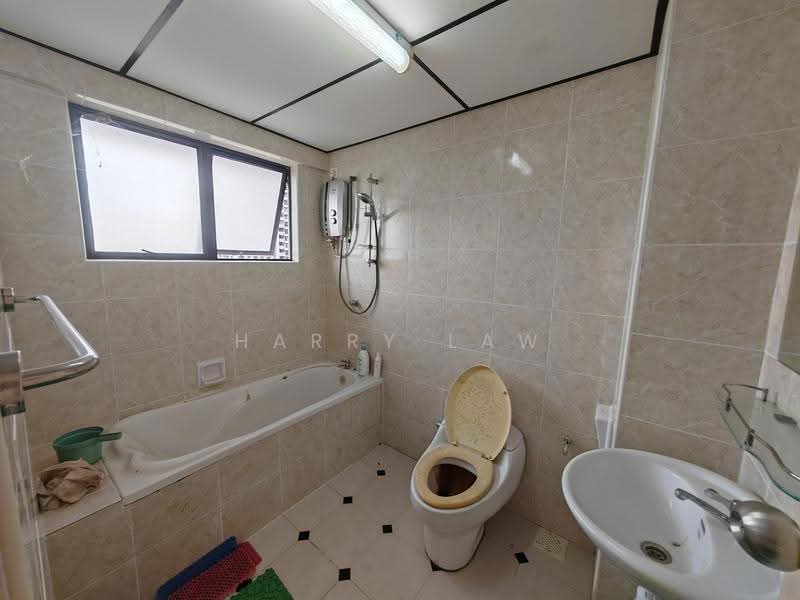 Condominium for Sale at A'famosa D'Savoy - Harry Law - Bathroom - PropertyGuru.com.my
