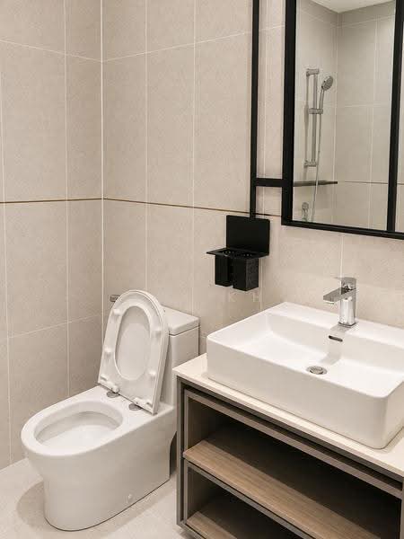 Kediaman Servis untuk Disewa di Millerz Square Serviced Residence - Kok KH - Bathroom - PropertyGuru.com.my