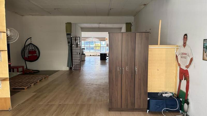 Pejabat untuk Disewa di Pusat Perdagangan Seri Kembangan (Seri Kembangan) - Benny Lee - Interior - PropertyGuru.com.my