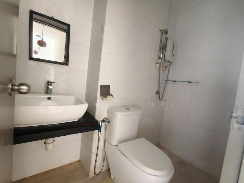 Kondominium untuk Disewa di Silverscape Residences - Steven Chai - Bathroom - PropertyGuru.com.my