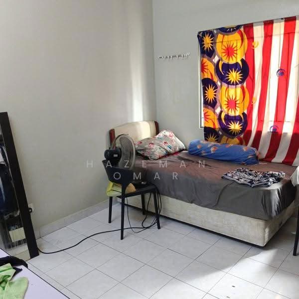Apartment for Sale at Pangsapuri Kelana Impian - Hazeman Omar - Bedroom - PropertyGuru.com.my