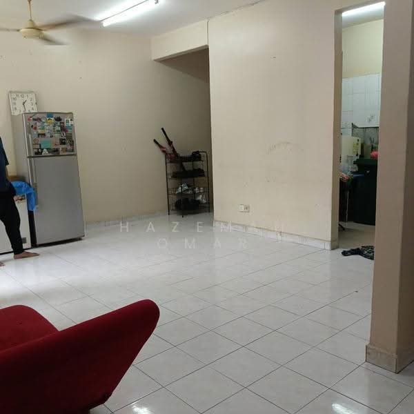 Apartment for Sale at Pangsapuri Kelana Impian - Hazeman Omar - Living Room - PropertyGuru.com.my