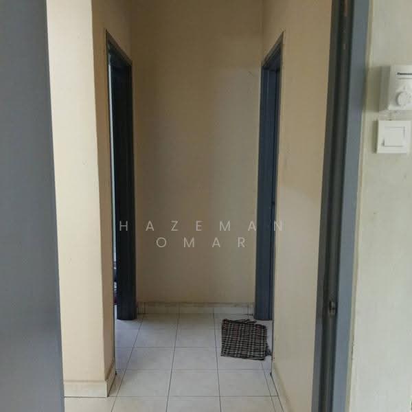 Apartment for Sale at Pangsapuri Kelana Impian - Hazeman Omar - Corridor - PropertyGuru.com.my