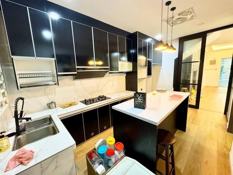 Rumah Teres 2-Tingkat untuk Dijual di Sepang (Selangor) - Ahmad Muslim - Kitchen - PropertyGuru.com.my