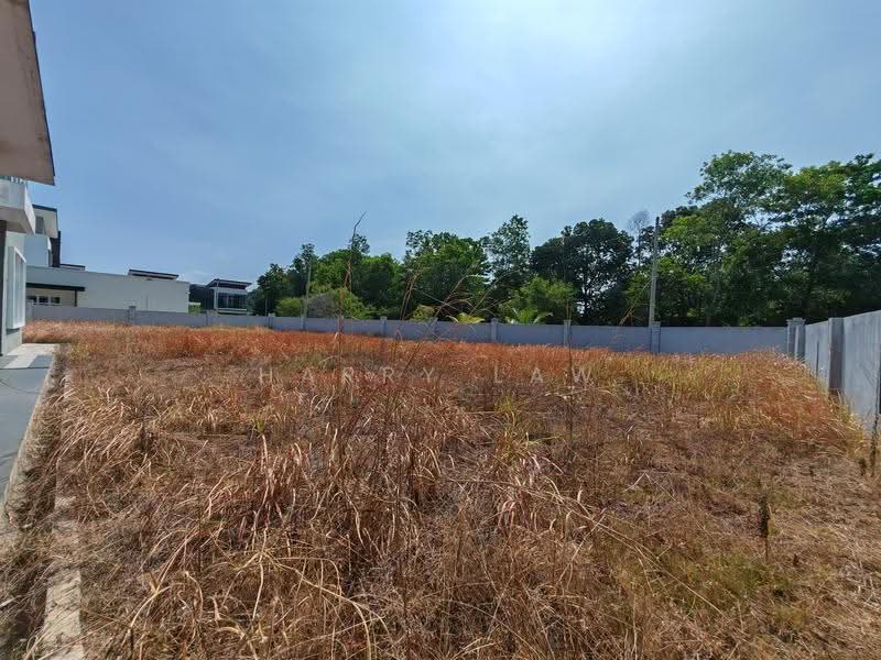 Semi-Detached House for Sale in Taman Batu Berendam Putra (Batu Berendam) - Harry Law - Exterior - PropertyGuru.com.my