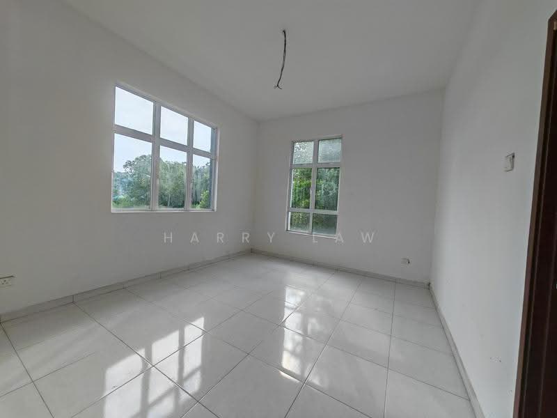 Semi-Detached House for Sale in Taman Batu Berendam Putra (Batu Berendam) - Harry Law - Interior - PropertyGuru.com.my