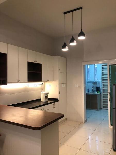 Rumah Teres 2-Tingkat untuk Disewa di Kampung Perlis (Bayan Lepas) - Ronald Ng - Kitchen - PropertyGuru.com.my