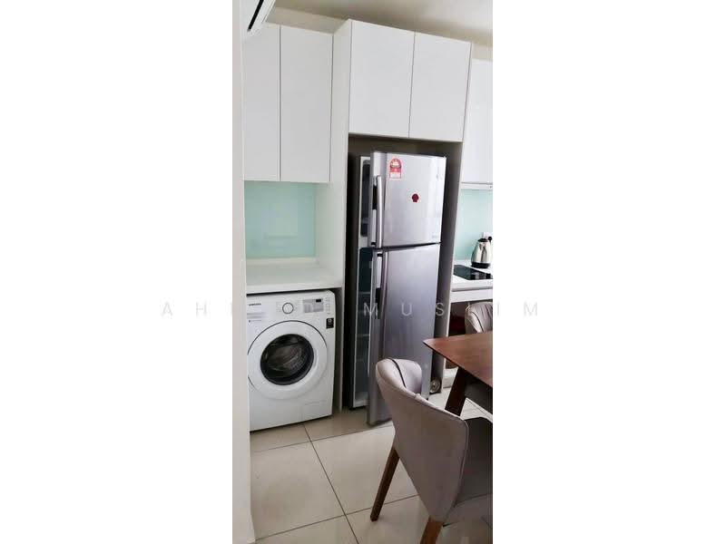 Kediaman Servis untuk Dijual di Centrus Soho - Ahmad Muslim - Kitchen - PropertyGuru.com.my