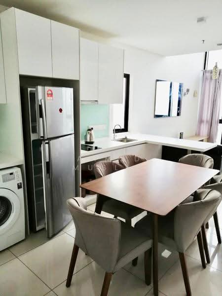 Kediaman Servis untuk Dijual di Centrus Soho - Ahmad Muslim - PropertyGuru.com.my